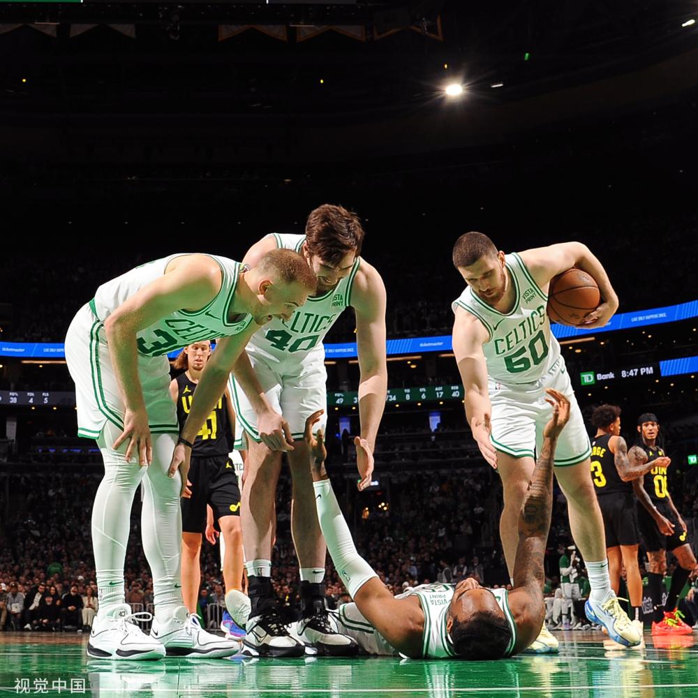 球队始终在 球队始终在